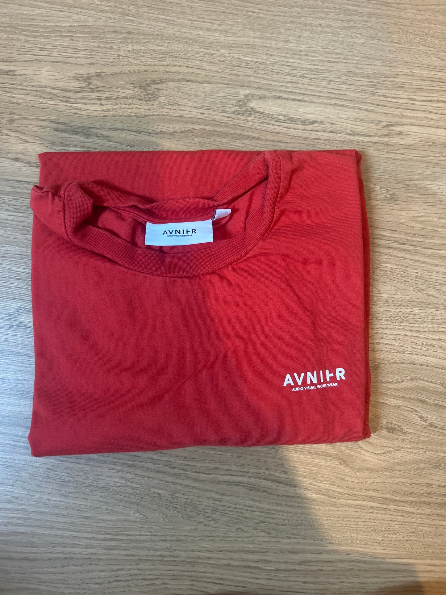 Red Vertical back tee shirt