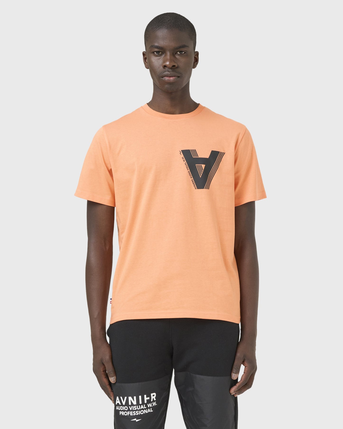 T-Shirt SOURCE AV STUDIO