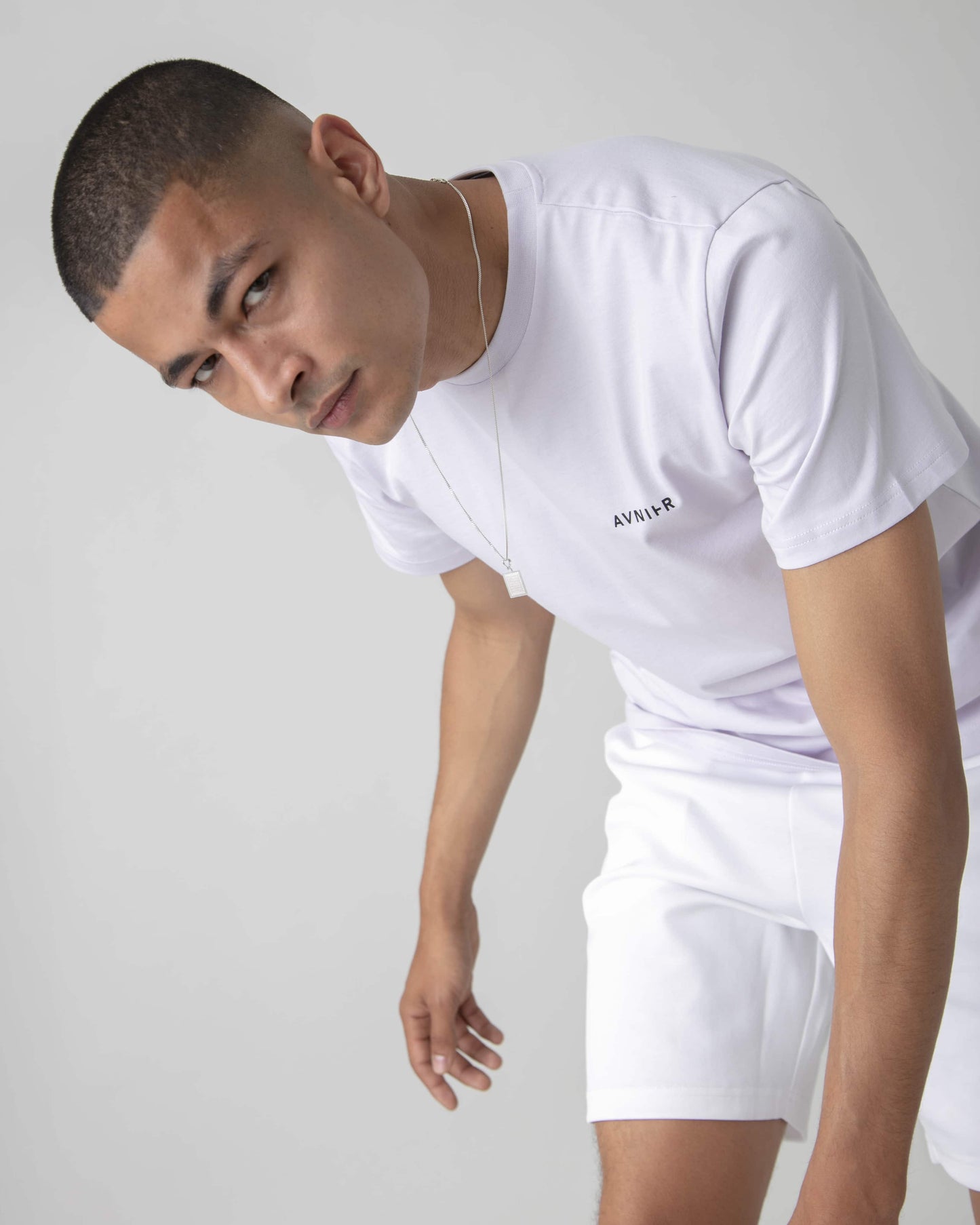 source-vertical-t-shirt-violet-pastel-en-coton-bio-avnier-qualite-6-detail - violet