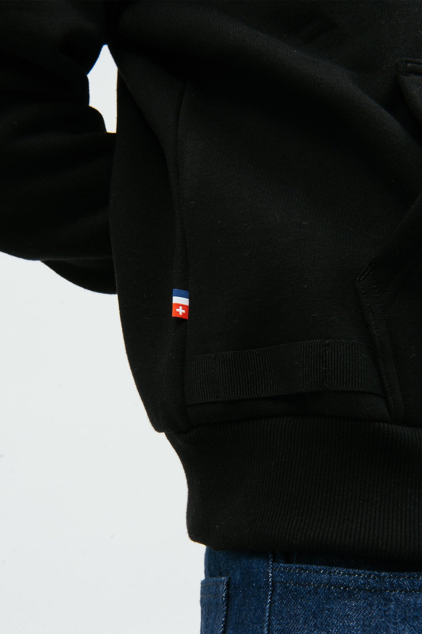 AVNIER - CONTROL - Hoodie zippé noir en coton bio