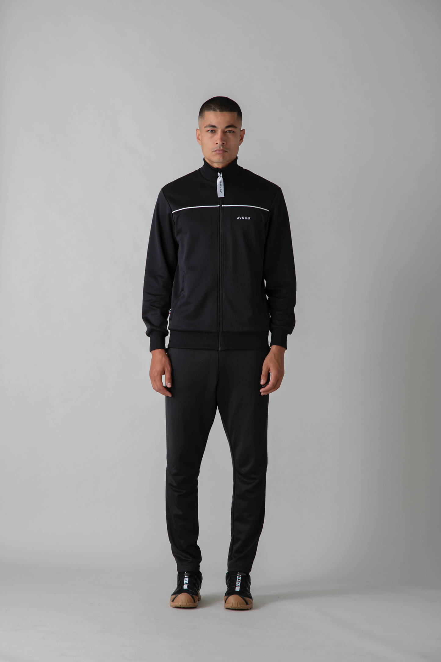 AVNIER - STUDIO - Veste noire en coton bio et polyester recyclé