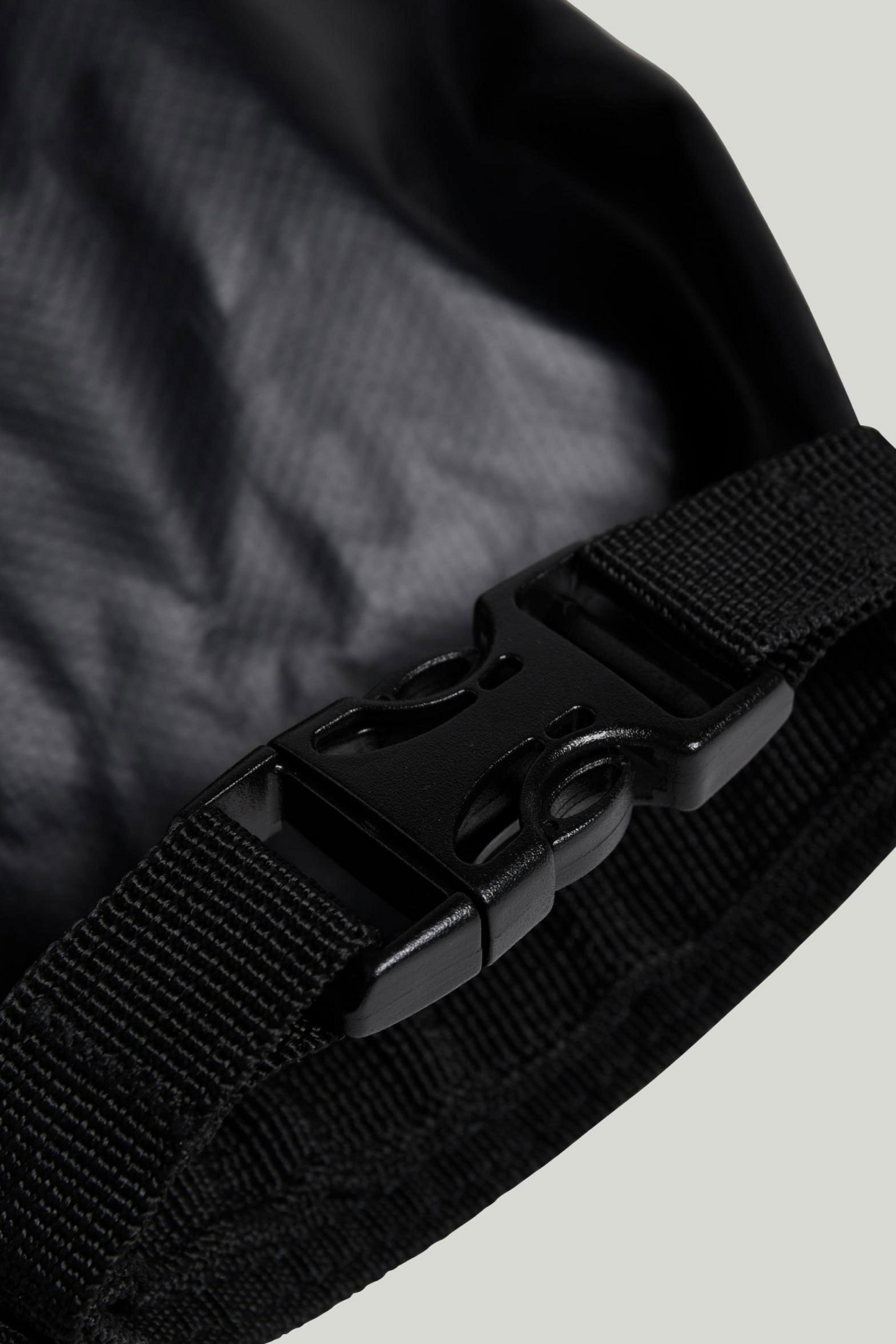 AVNIER x ARENA <br/> Sac étanche noir Drybag XS