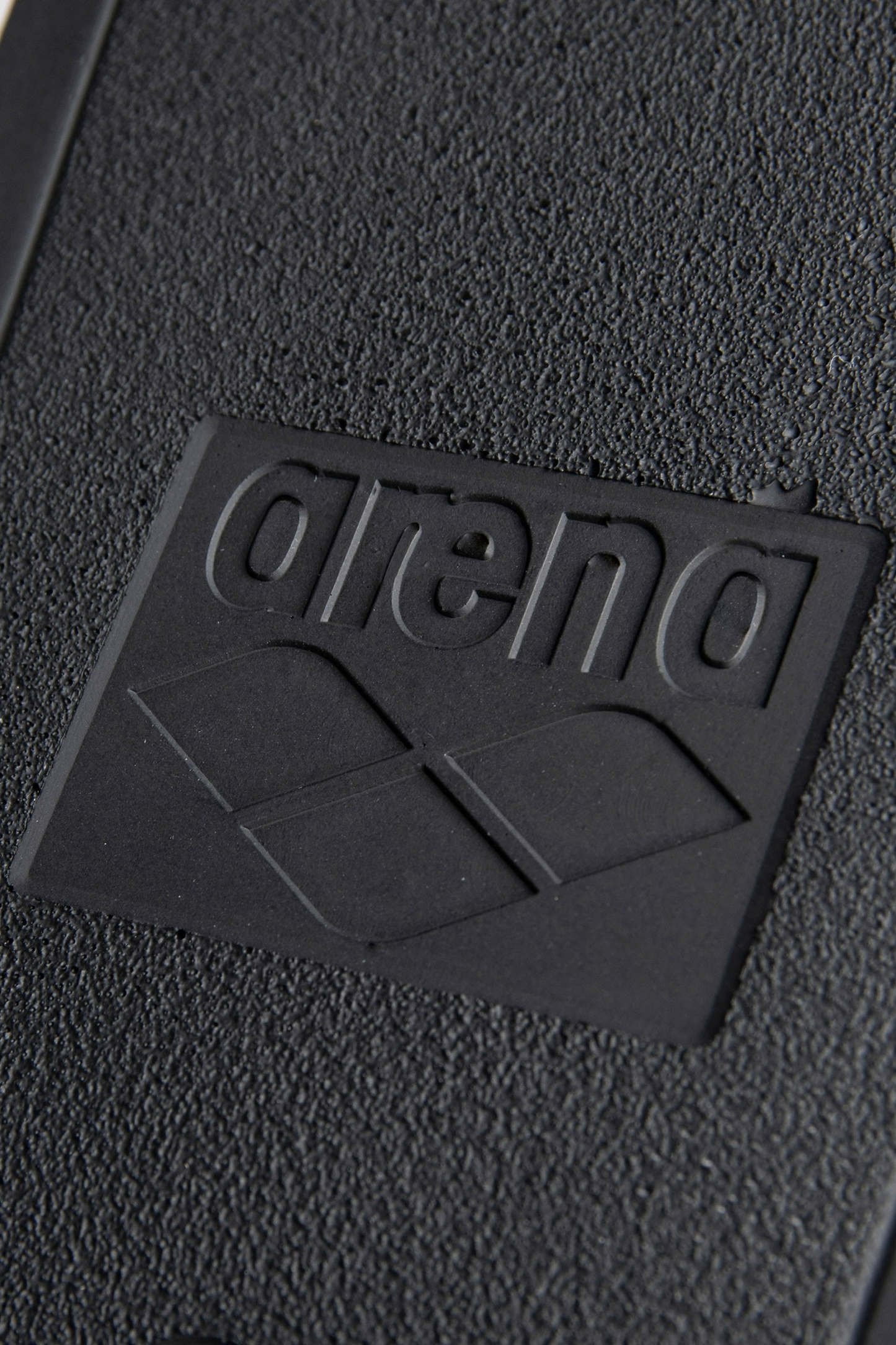 AVNIER x ARENA Claquettes de piscine noires
