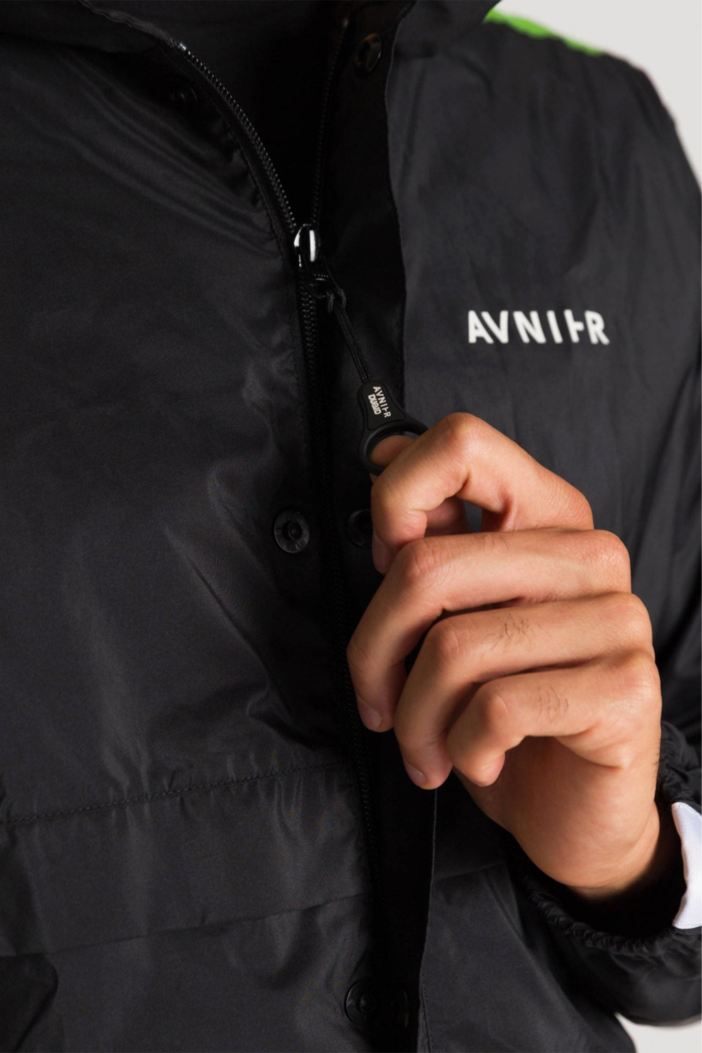 AVNIER x ARENA - Coupe-vent noir en polyamide recyclé