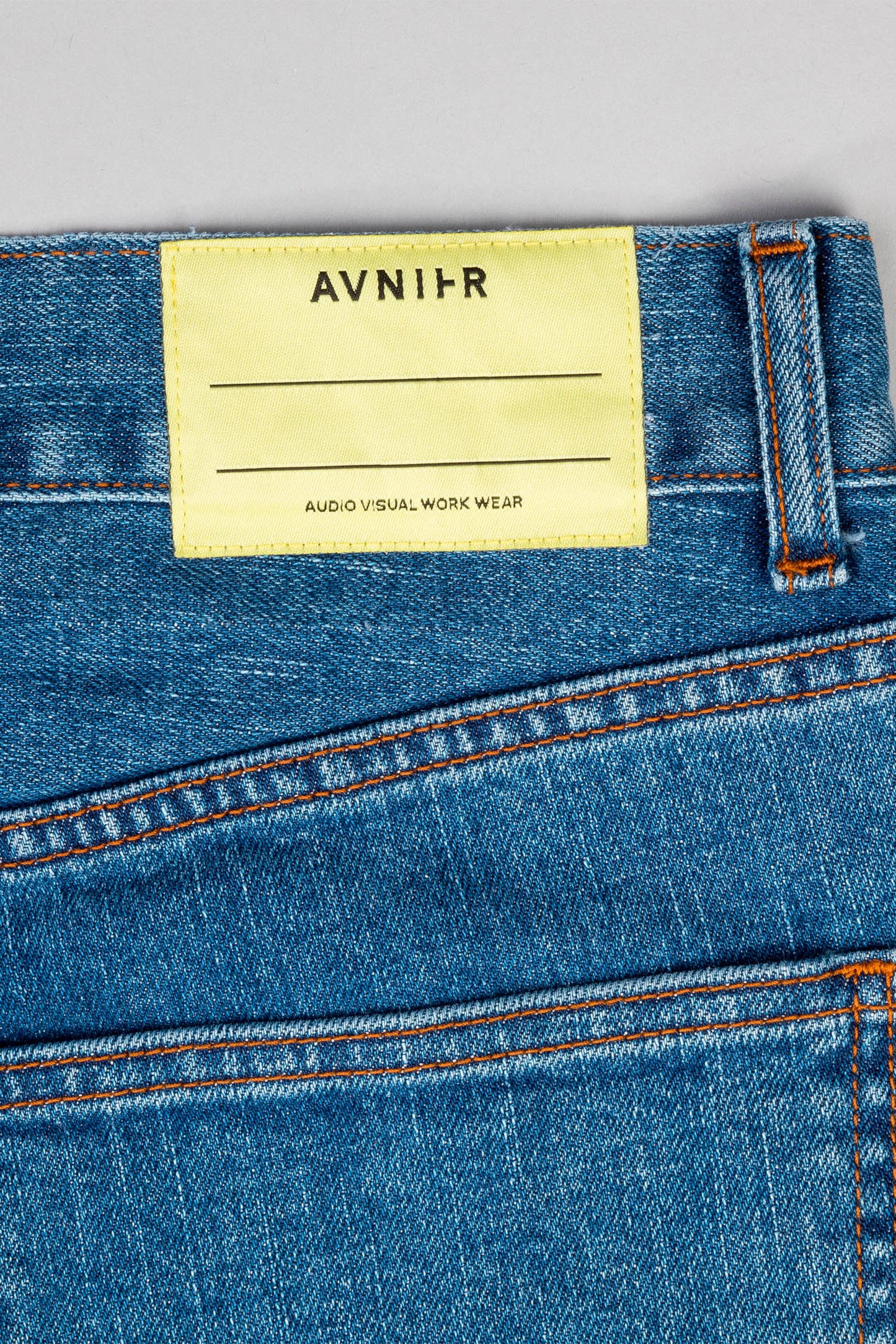 AVNIER - ROADIE - Jeans bleu en coton fabriqué en France