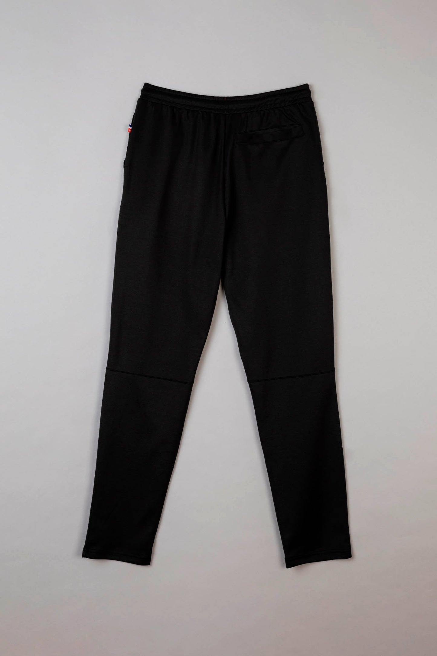 AVNIER - CODA - Jogging noir en coton bio et polyester recyclé