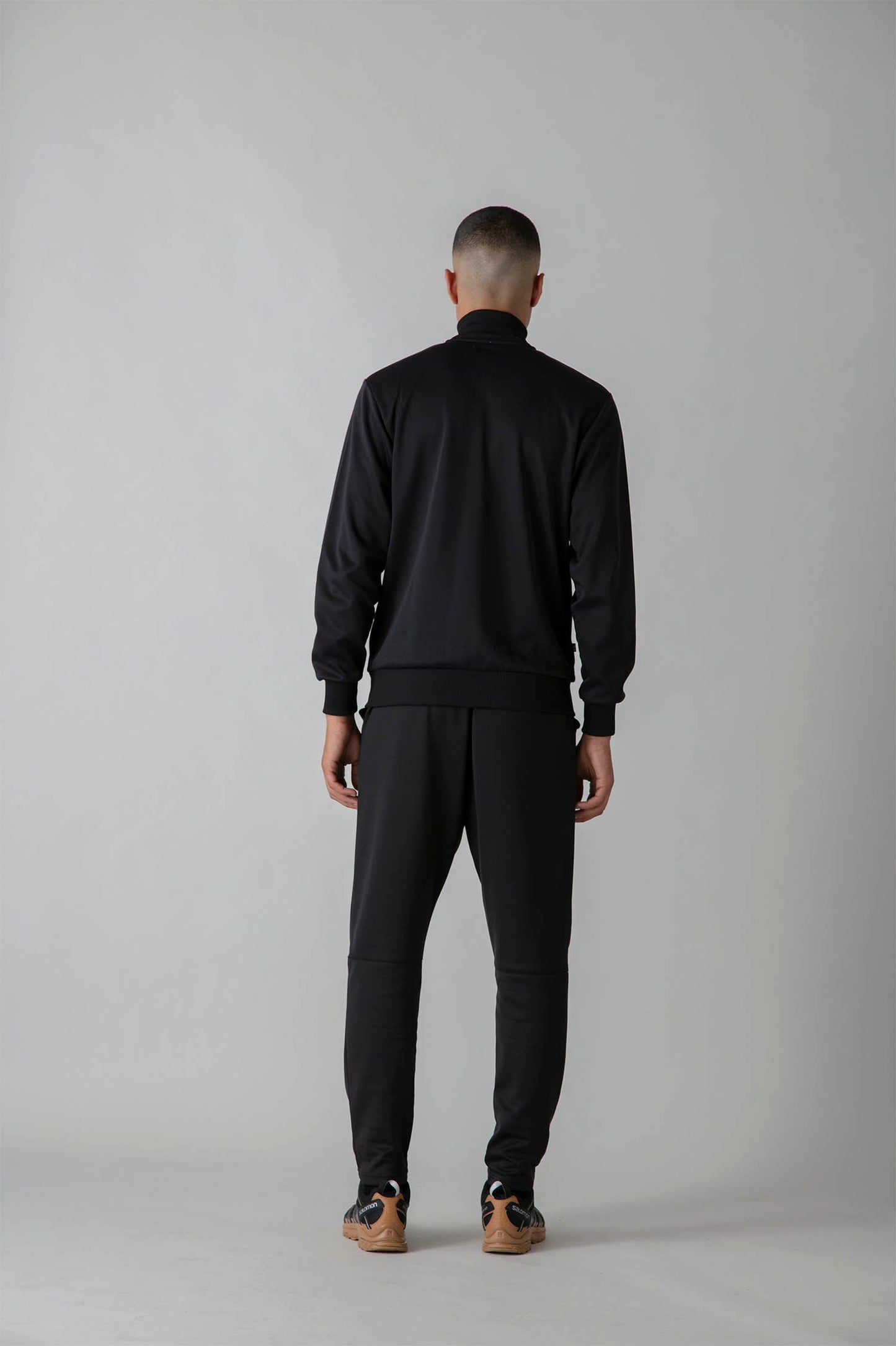 AVNIER - STUDIO - Veste noire en coton bio et polyester recyclé