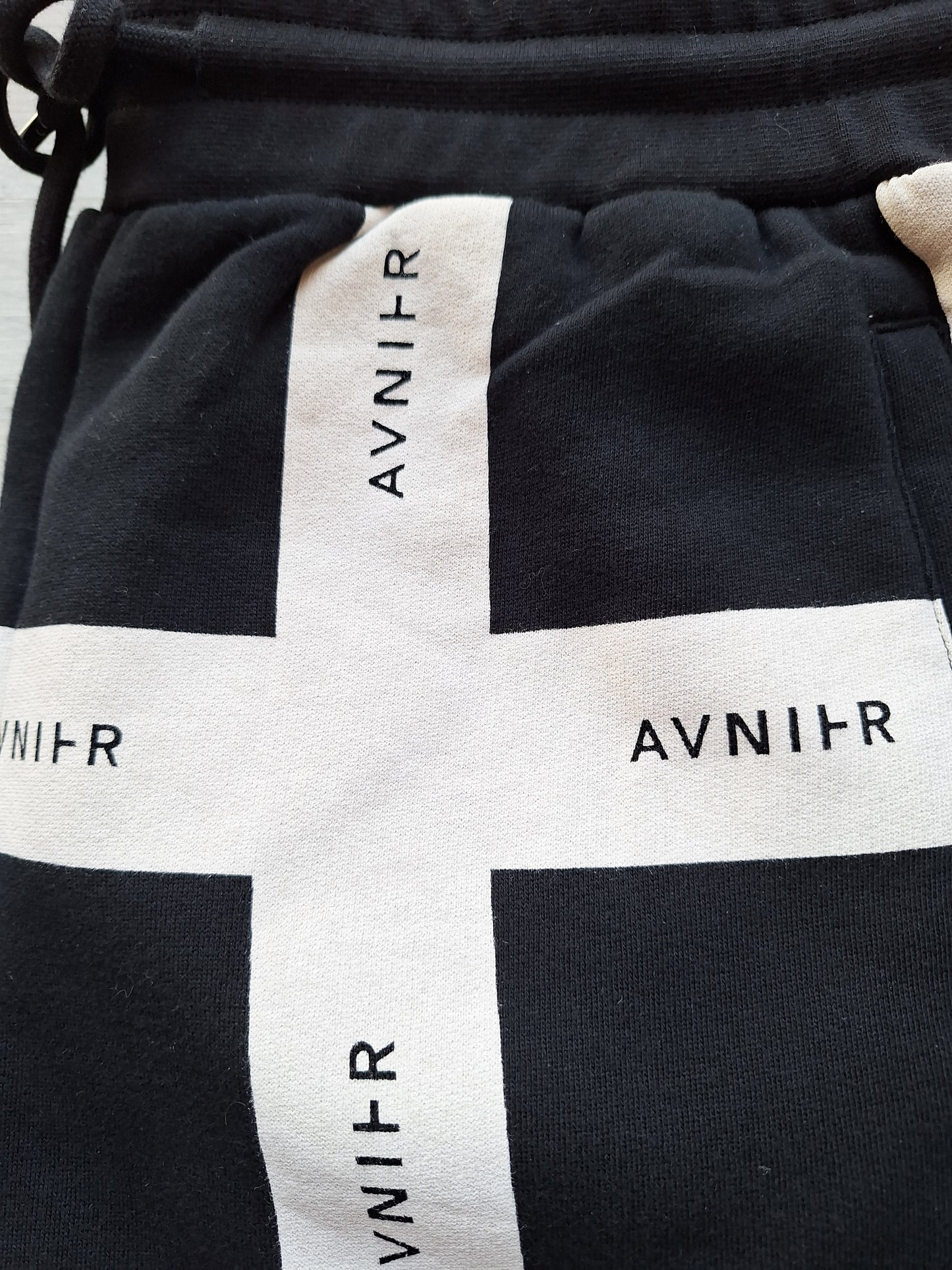 Bas de jogging carreaux noir et blanc