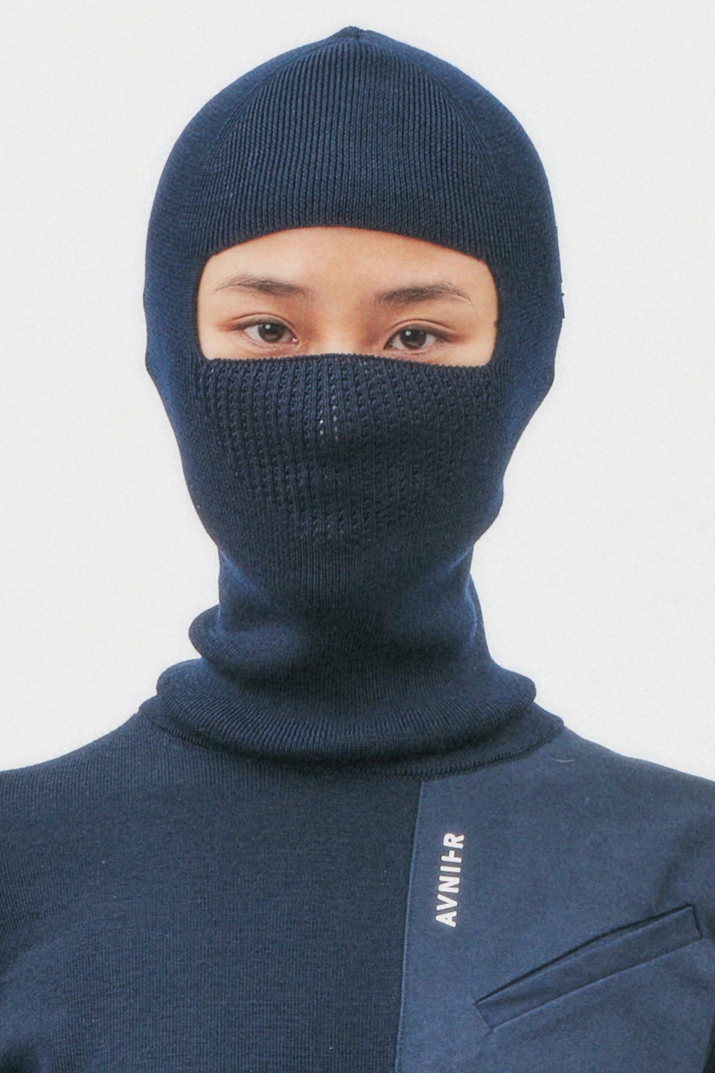 Avnier x Saint James - Lisiagle Navy - Cagoule en 100% pure laine vierge WOOLMARK® - Fabriqué à Saint James en France - Partenariat The SeaCleaners