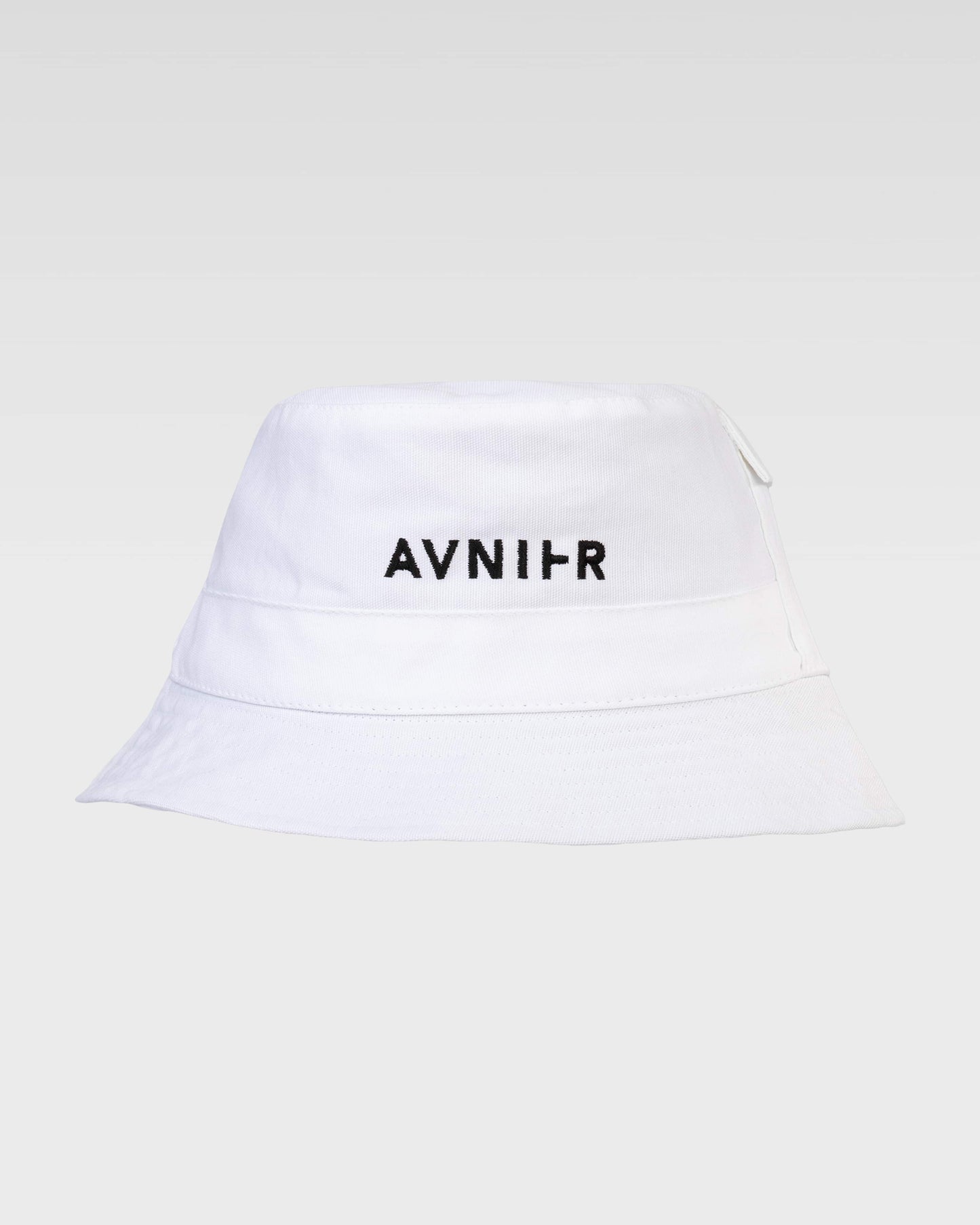 travelling-bob-blanc-en-coton-bio-avnier-orelsan-2-packshot-face - blanc