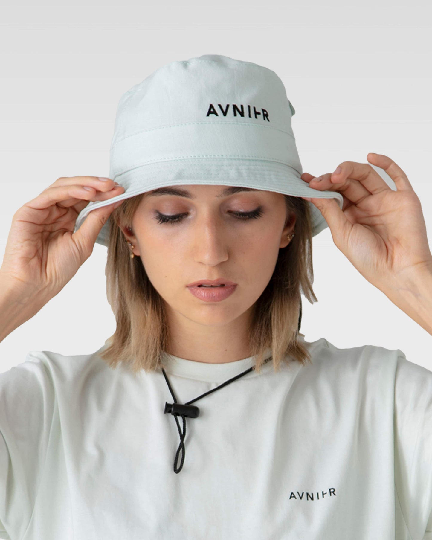 travelling-bob-vert-pastel-en-coton-bio-avnier-boutique-orelsan-1-silhouette-face - vert
