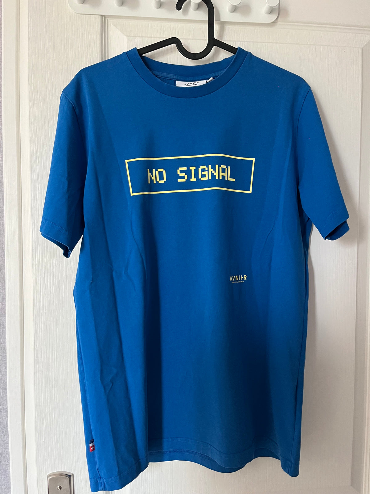 T-shirt SOURCE NO SIGNAL