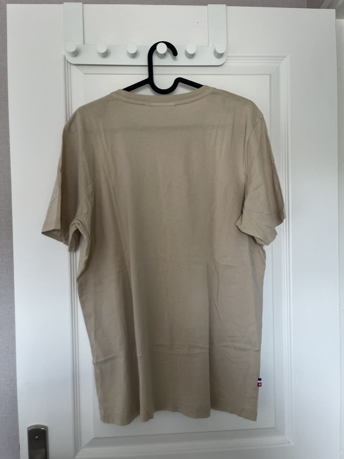 t-shirt source v4 beige