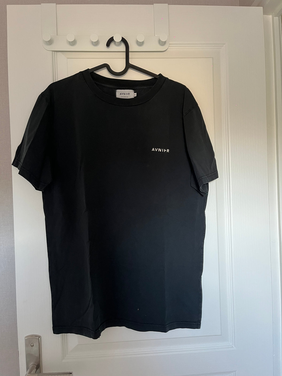 SOURCE VERTICAL  T-shirt noir en coton bio OLD WEBSITE