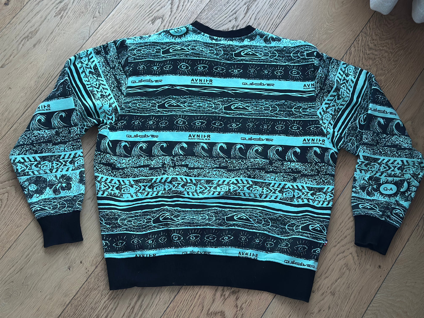 Sweat avnier x QuickSilver