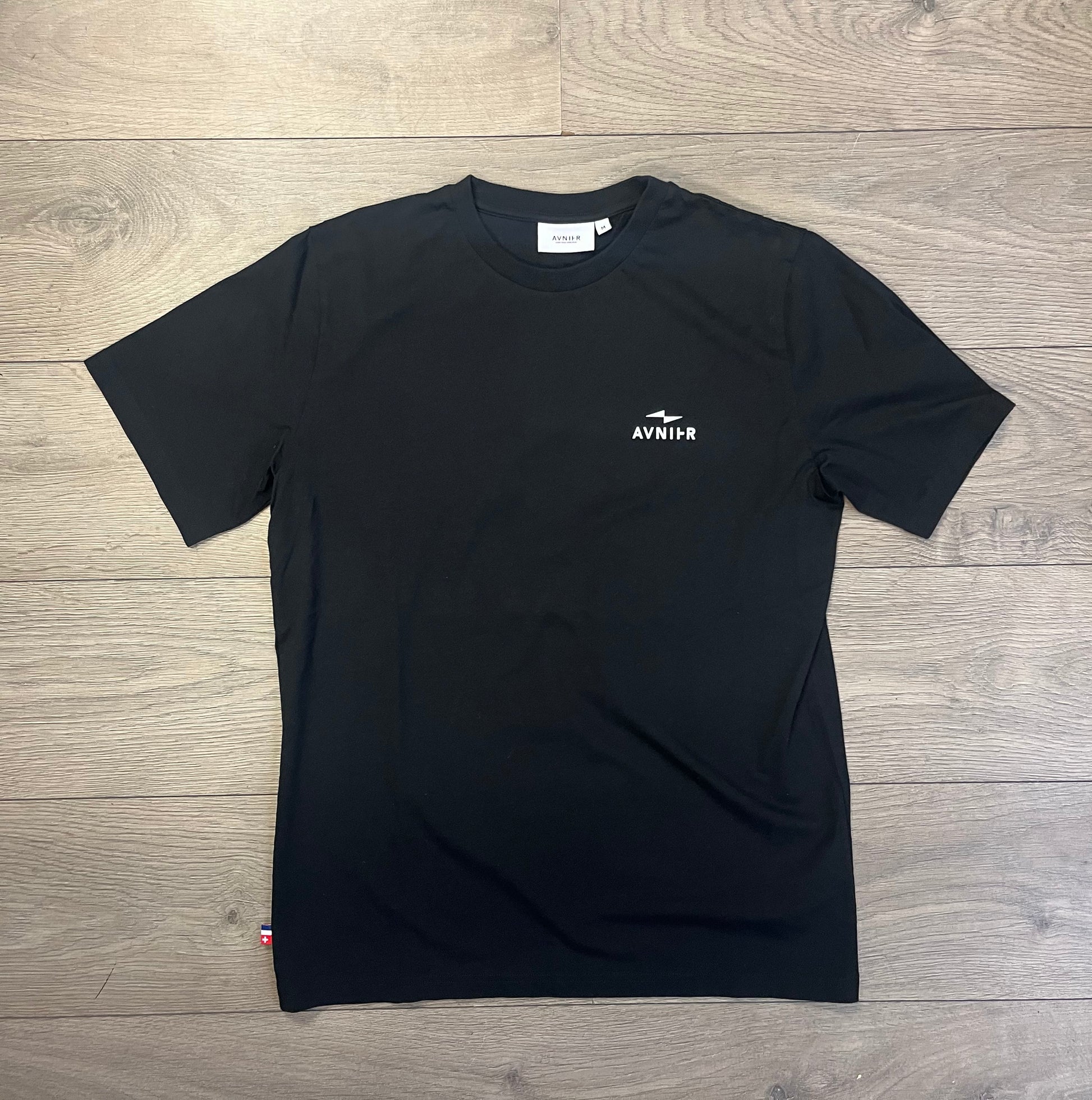 tee shirt source black