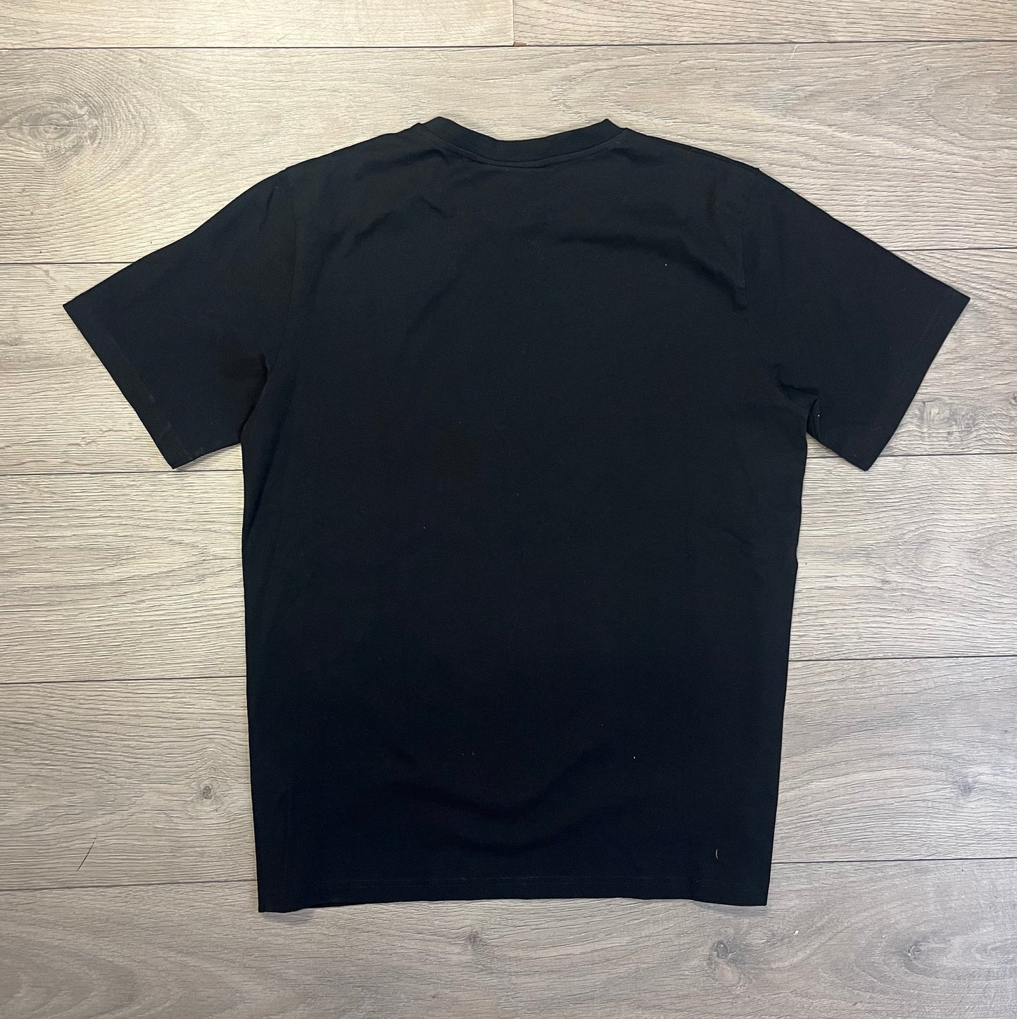 tee shirt source black
