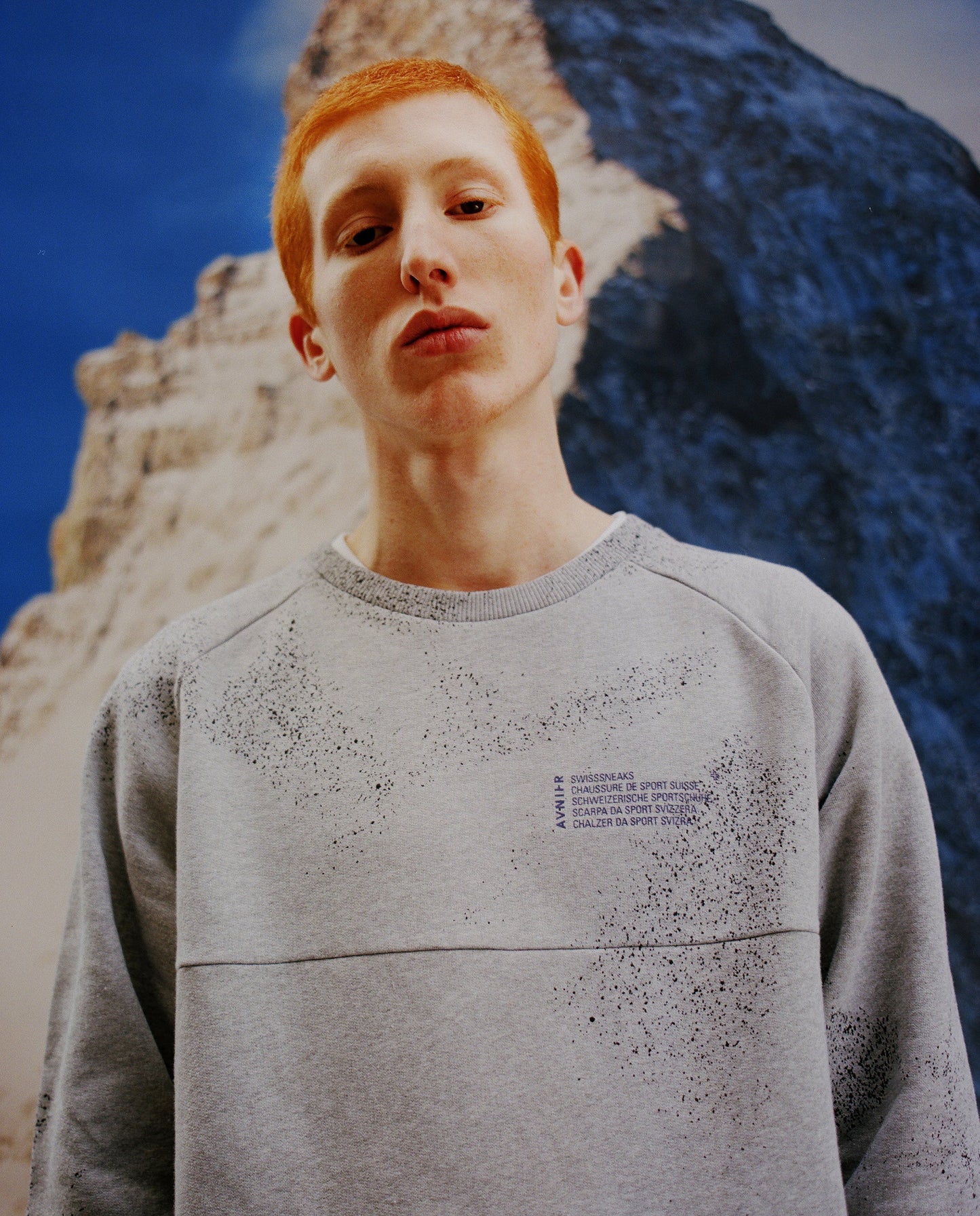 AVNIER x SWISSSNEAKS grey crewneck