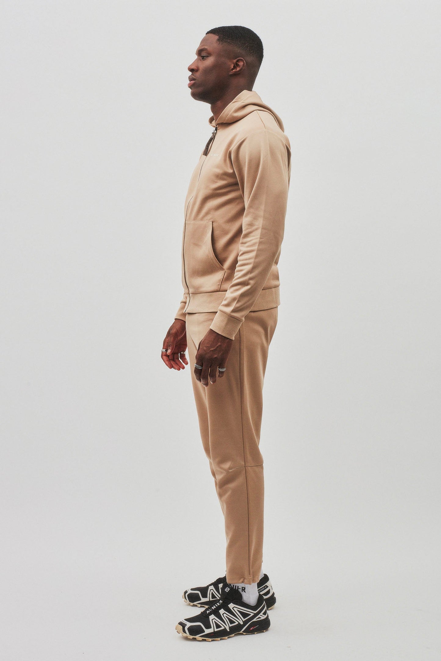 Avnier-Coda-Jogging-beige