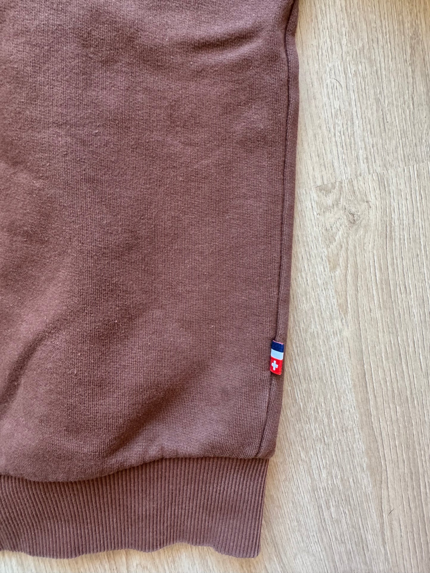 Hoddie logo AVNIER