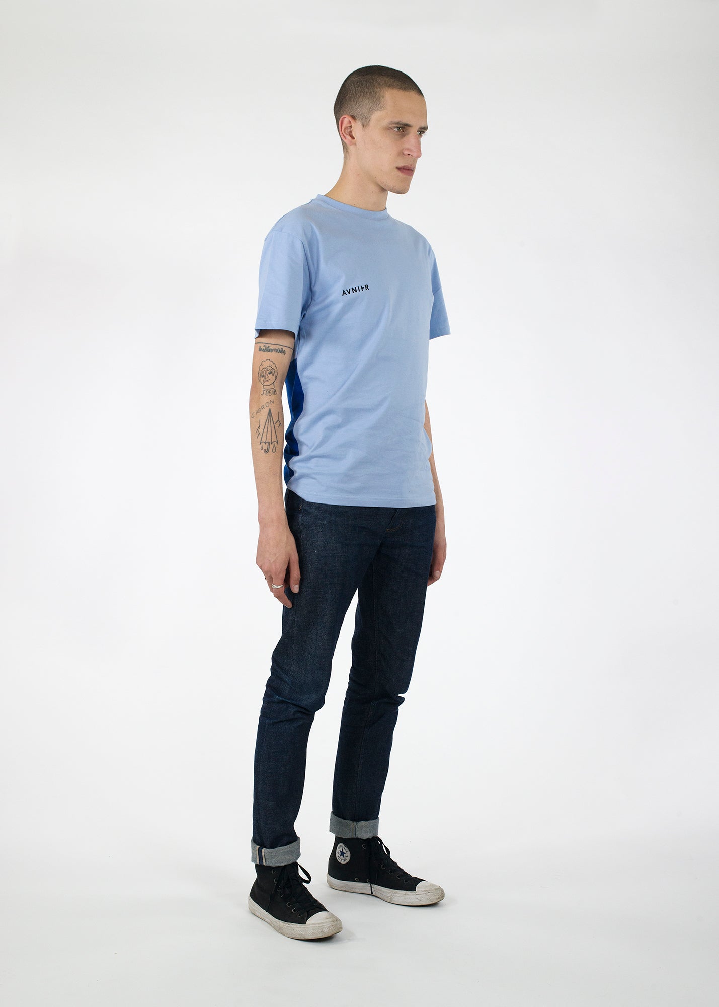 Vertical back blue tee - side