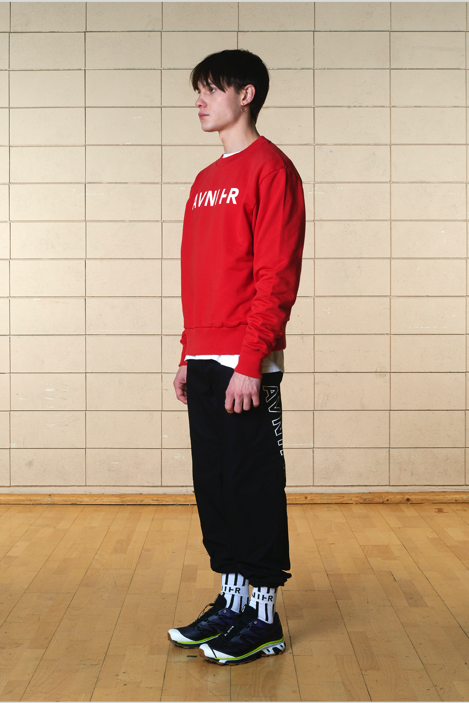 Avnier Basic red crewneck