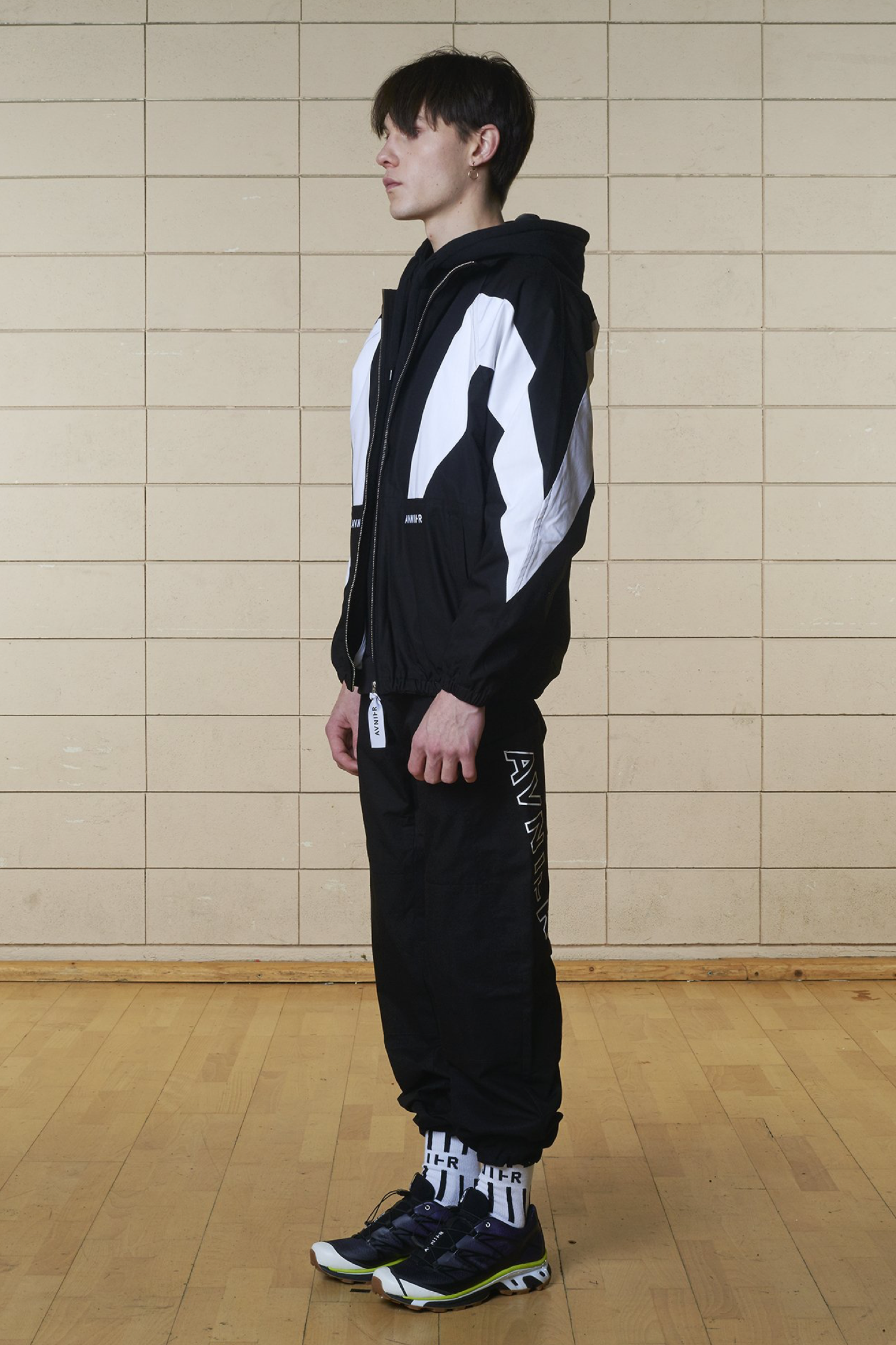 Avnier - black tracktop 100% coton